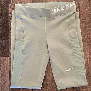 Women’s Nike Pro Therma-FIT
